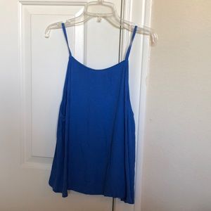 blue tank top